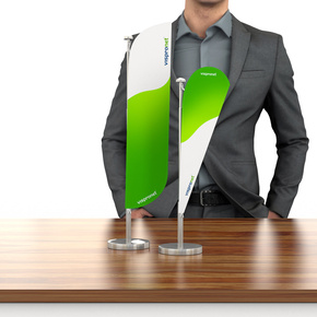 Shaped table banner