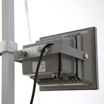 LED Floodlight RGB: Mounting of the Clamp on the Pop-up Tent