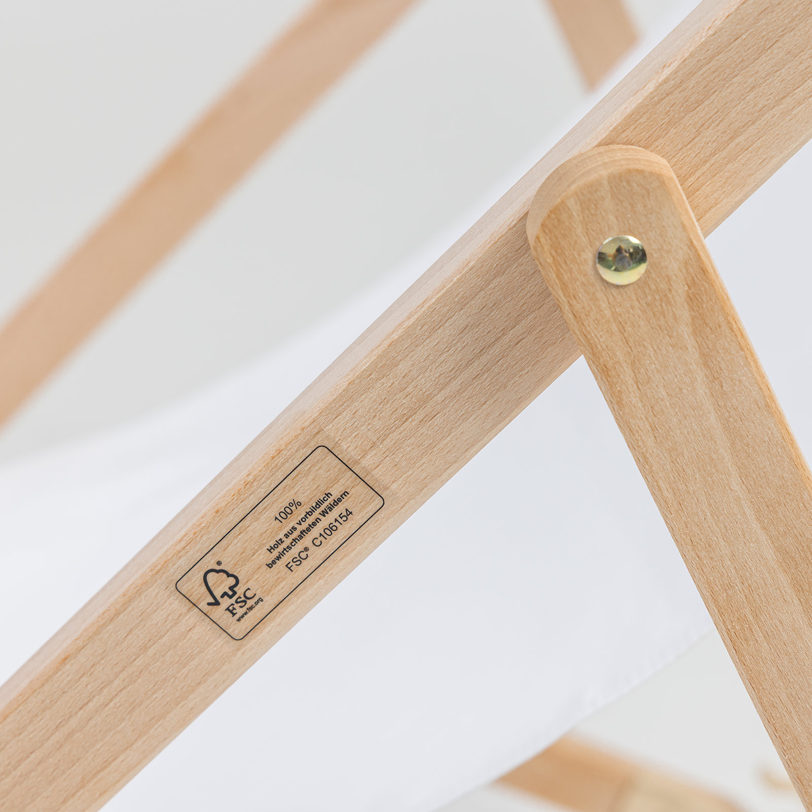 Frame crafted from untreated, FSC®-certified beech wood
