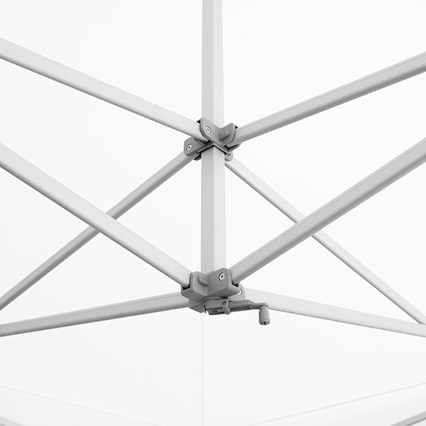 Perfectly tensioned pavilion roof through a crank system