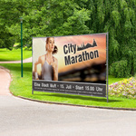 Advertising tarpaulins on construction fences - information placed quickly and close to the customer