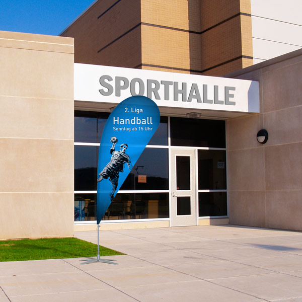 Bowflag® Drop: Flexible and Effective Advertising Medium for Promotions & Events