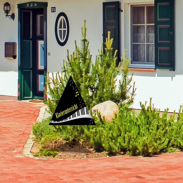 Garden sign as orientation aid