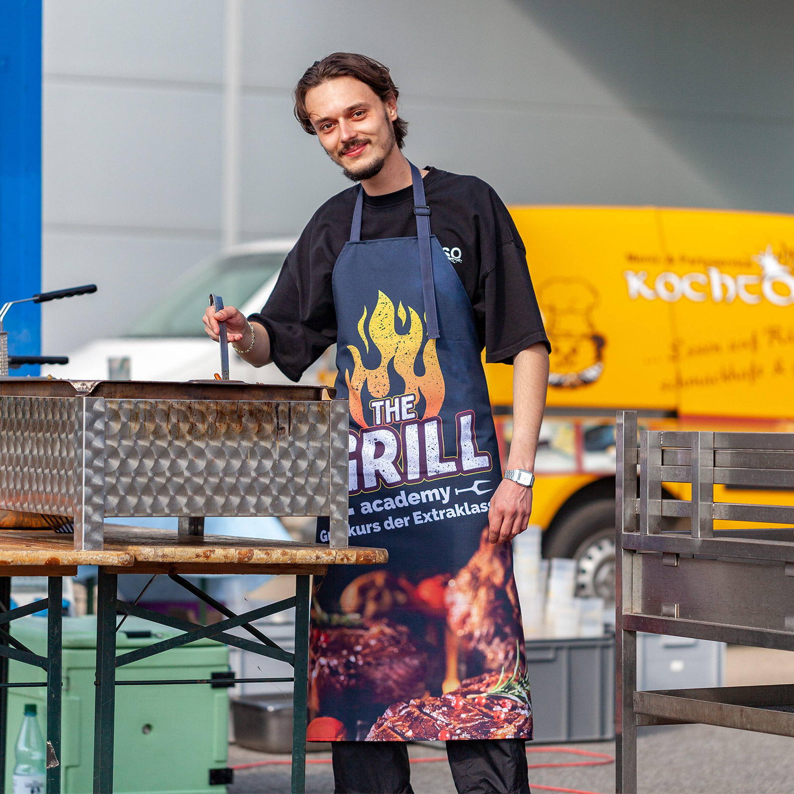 Custom apron printing - own designs, photos & texts