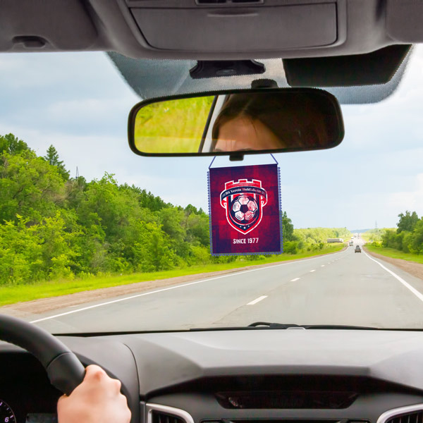 Car banner: also displays in the car which team you support