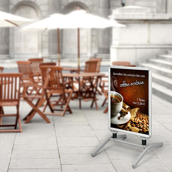 Display Customer Stopper Outdoor 2
