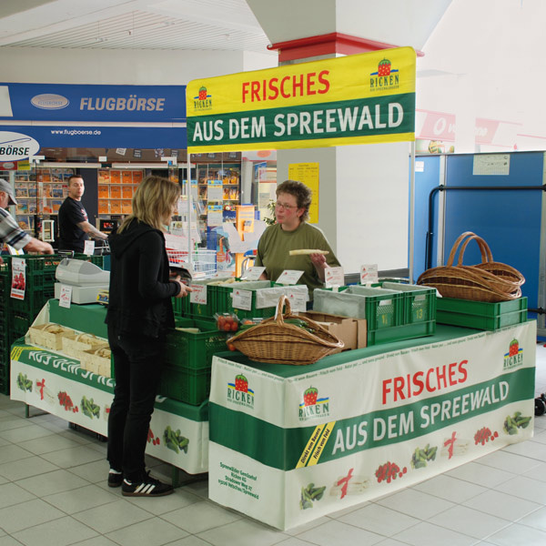 Long table cover (side edge closed) for sales stands