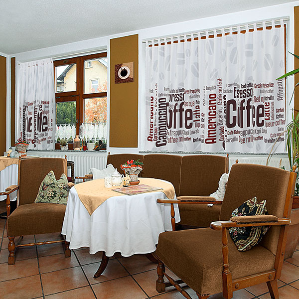 Landscape-format curtain, top edge with loops