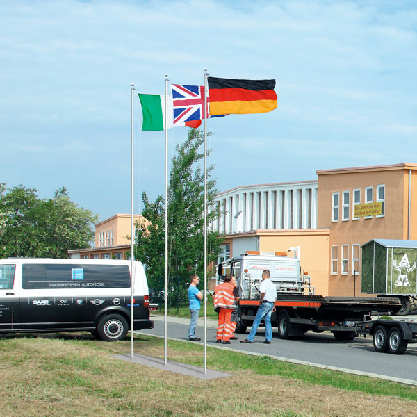 Flagpole mobile Economy with flag in horizontal format