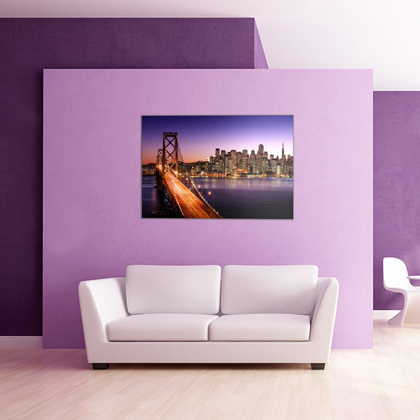 Stable wall frame for large-format designs in brilliant colors