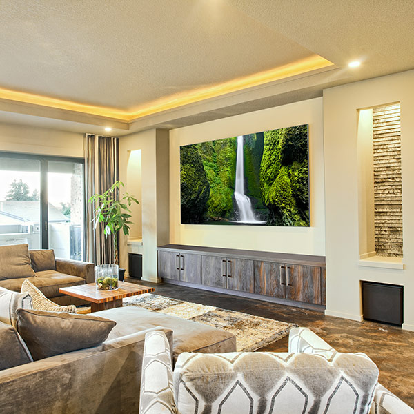 Q-Frame® stretcher frame as a decorative accessory for the home