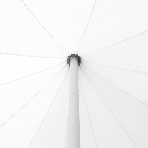 Mast with roof-top star canopy, interior view