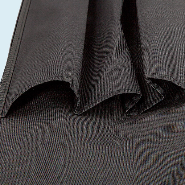 Universal pouch 110, detailed view of lid with insert pockets