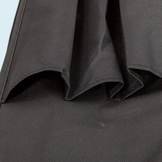 Universal pouch 110, detailed view of lid with insert pockets