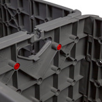 Plug connection of individual cubes to two- or three-seaters