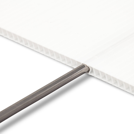 Befestigung des Einzelstabes in der Hohlkammerpatte