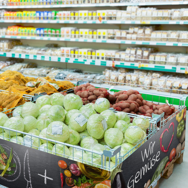 Pallet wraps as decorative design elements in store