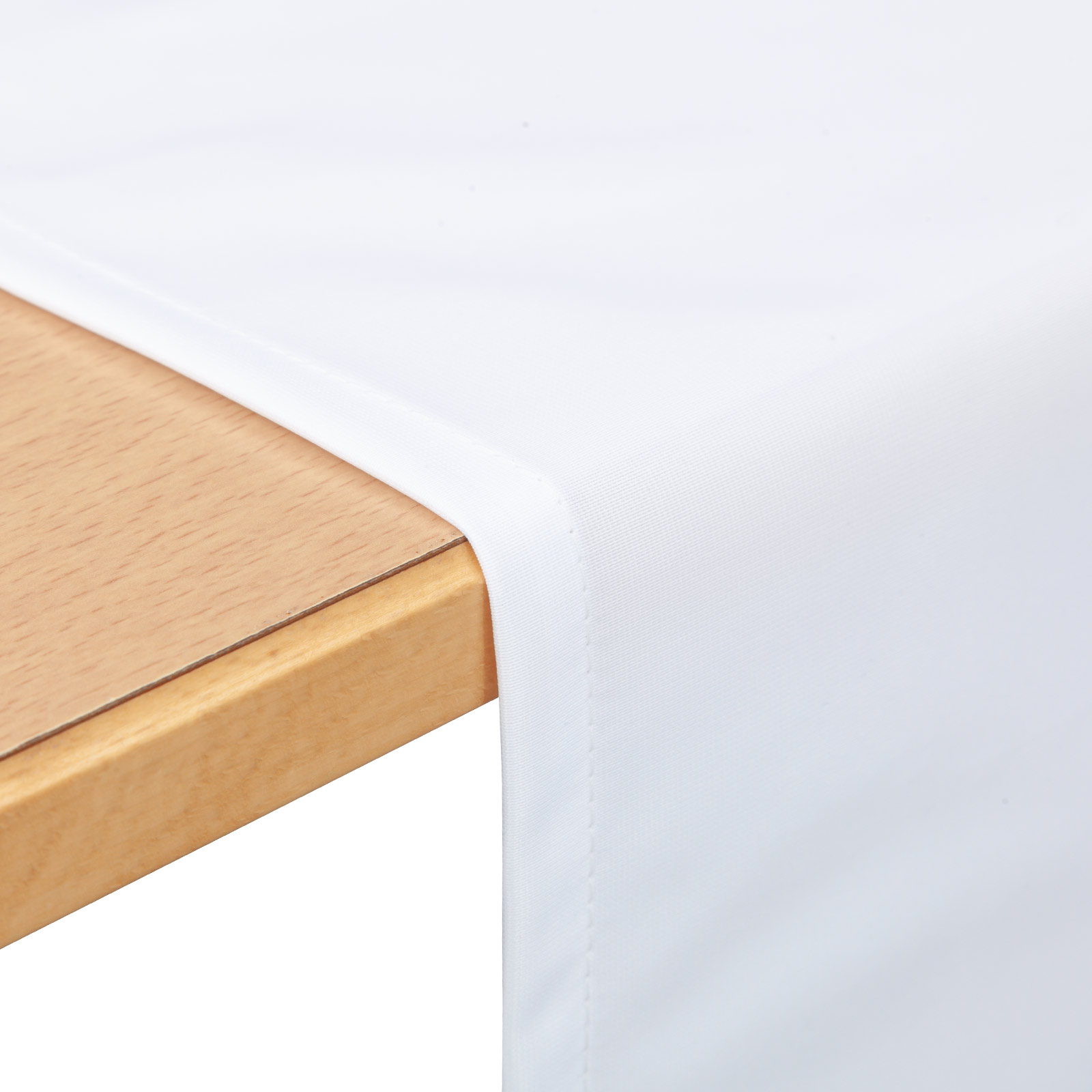 Detail: Table runner edges hemmed