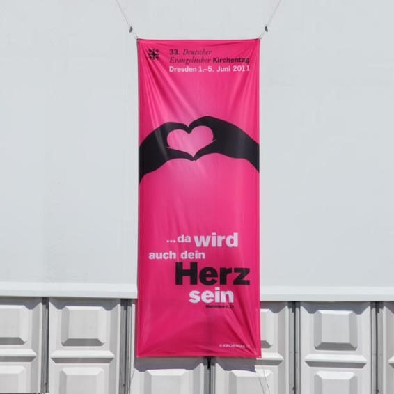 Fabric banner in vertical format