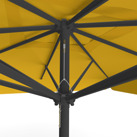 Parasol orang, 300 x 300 cm – detail of cable pull
