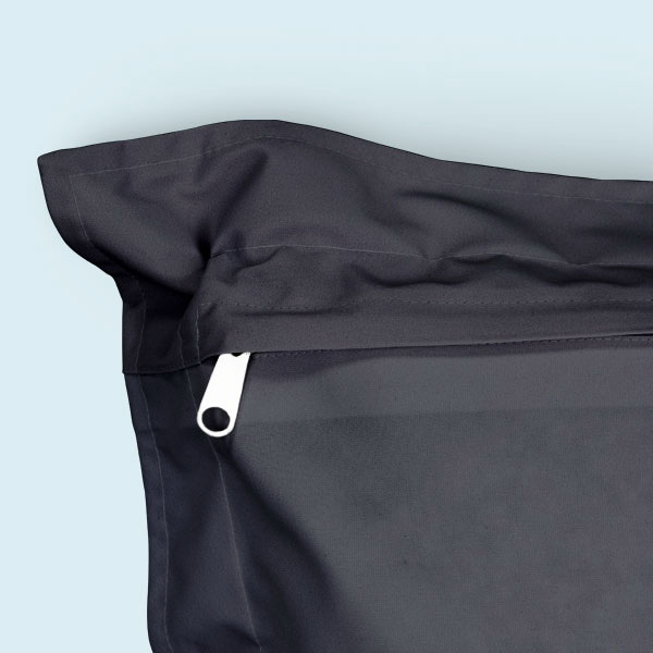 Square bean bag, printed part with concealed zipper on the back (top)