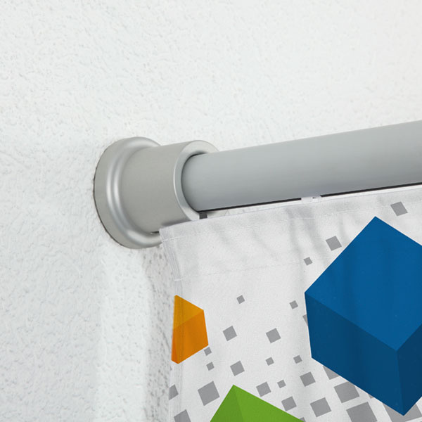 Curtain, wall mounting with flange