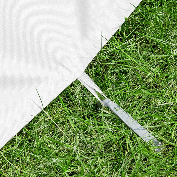 Ground stakes for additional securing of the walls to the floor (optional accessory)