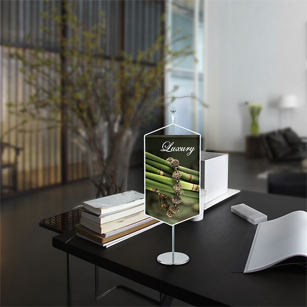 Table banner with pointed bottom edge
