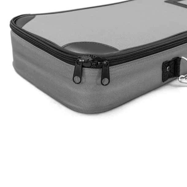 Universaltasche 160, Unterseite mit 4 Kunststofffüßen