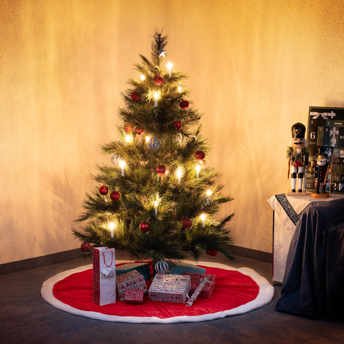Christmas tree skirt for that special ambience at home