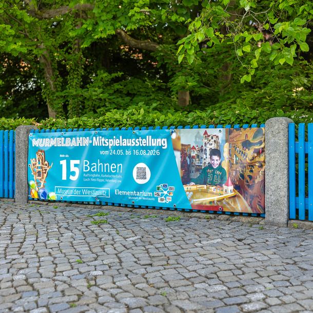 Weatherproof promotional banner – ideal for promoting events and exhibitions