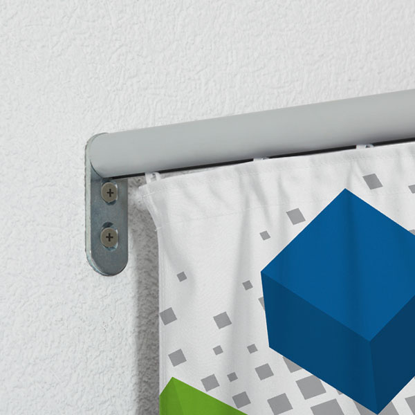 Curtain, wall mounting with profile holder