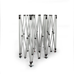 Stable, foldable scissor gate system made of aluminum: setup in seconds