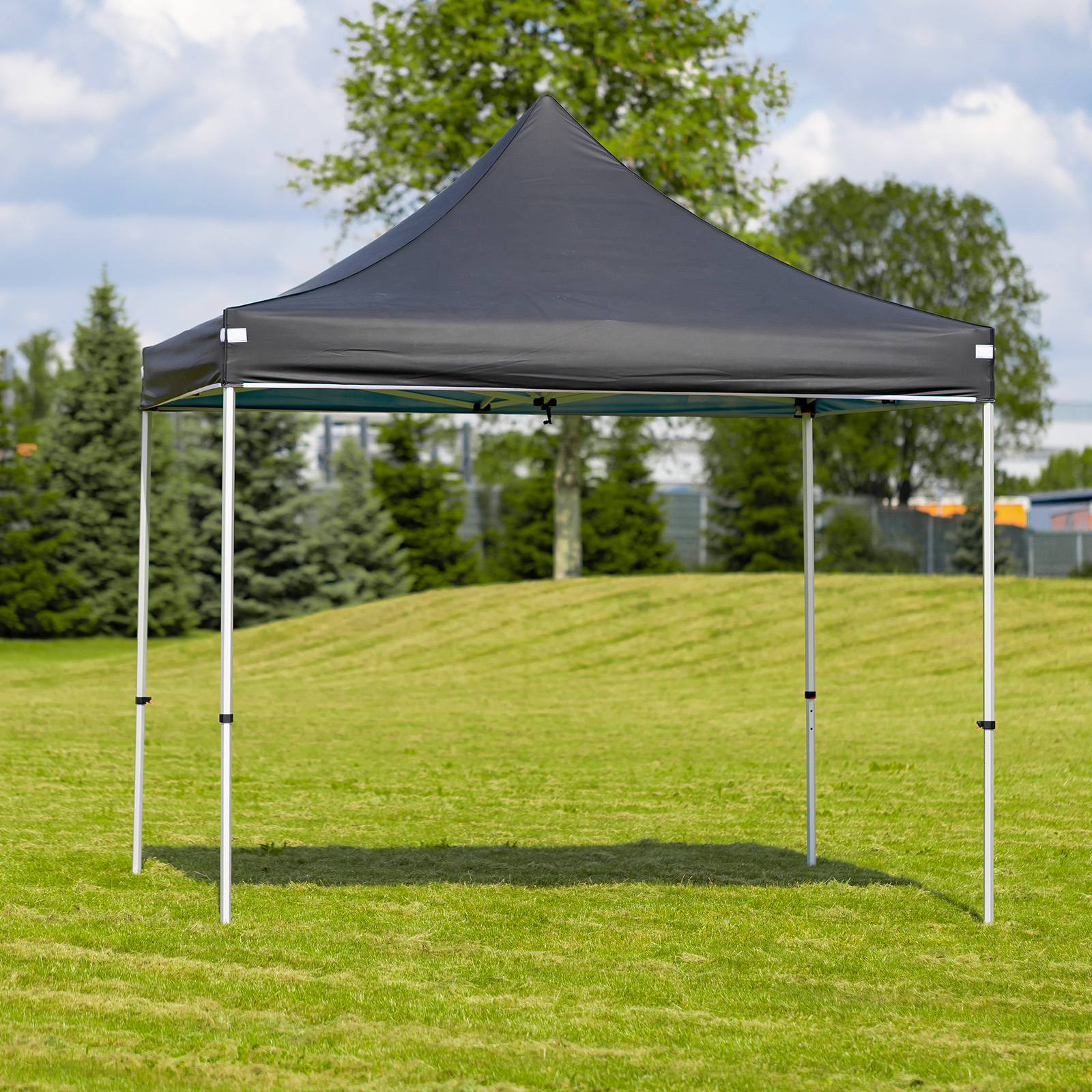 Tent canopy – exterior view; outer surface in plain black (opaque coating)