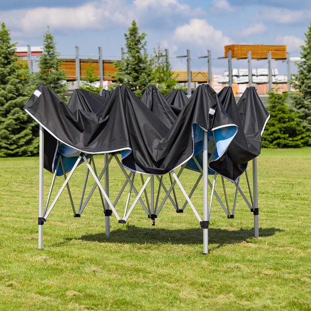 Tent canopy: simply attach it to the frame – pull the frame apart – and you’re done