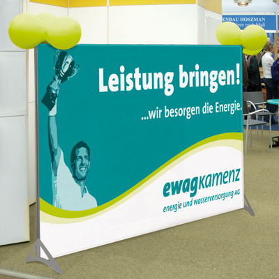 Display Wall Q-Frame® promotional advertising
