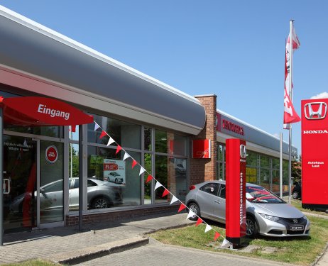 Promotional advertising with pennant strings